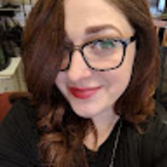 Meet your Posher, Arlene - Picture 1 of 1